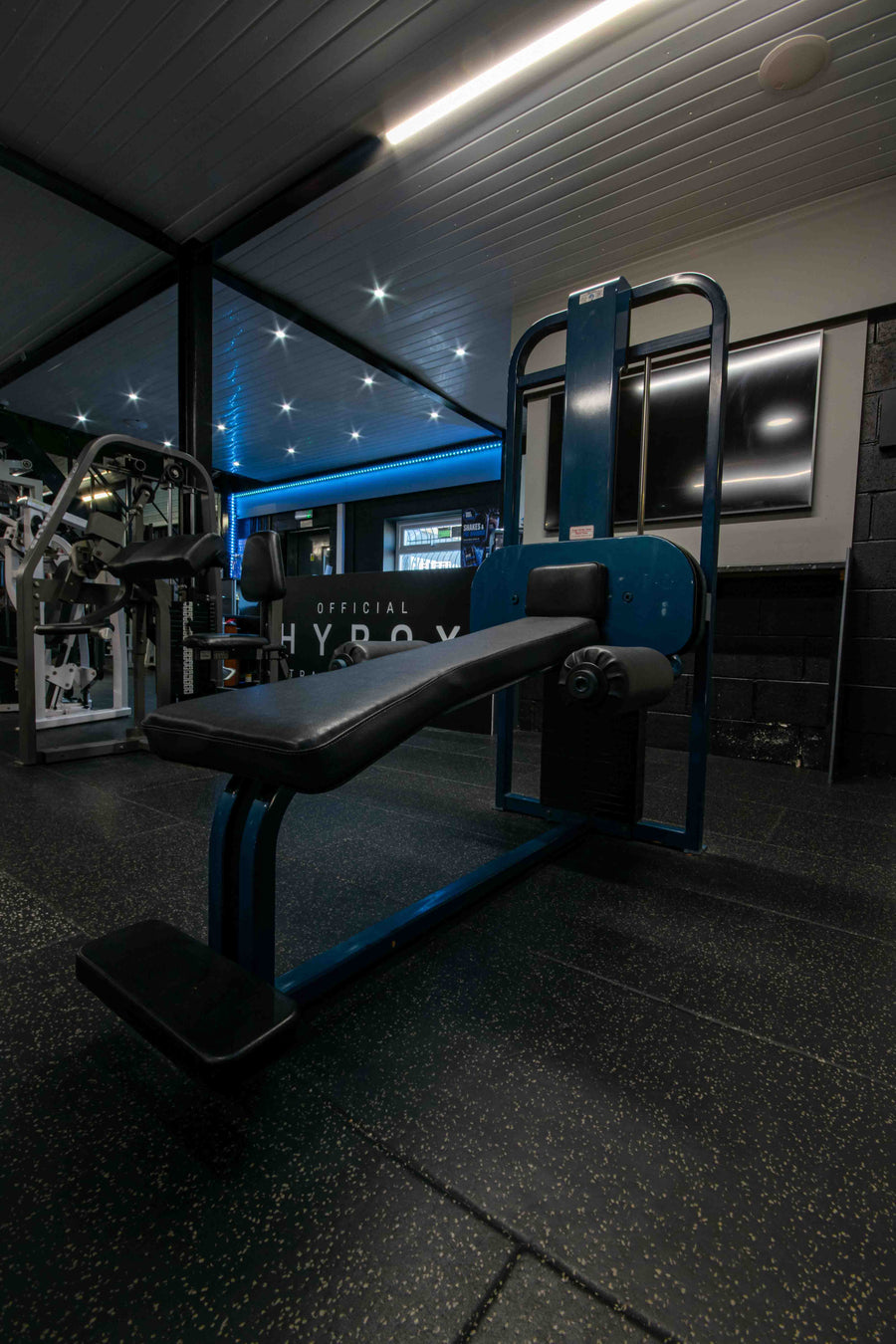 Rare Nautilus Gen 1 ten degree incline fly machine at Mas Body Gym Middlesbrough